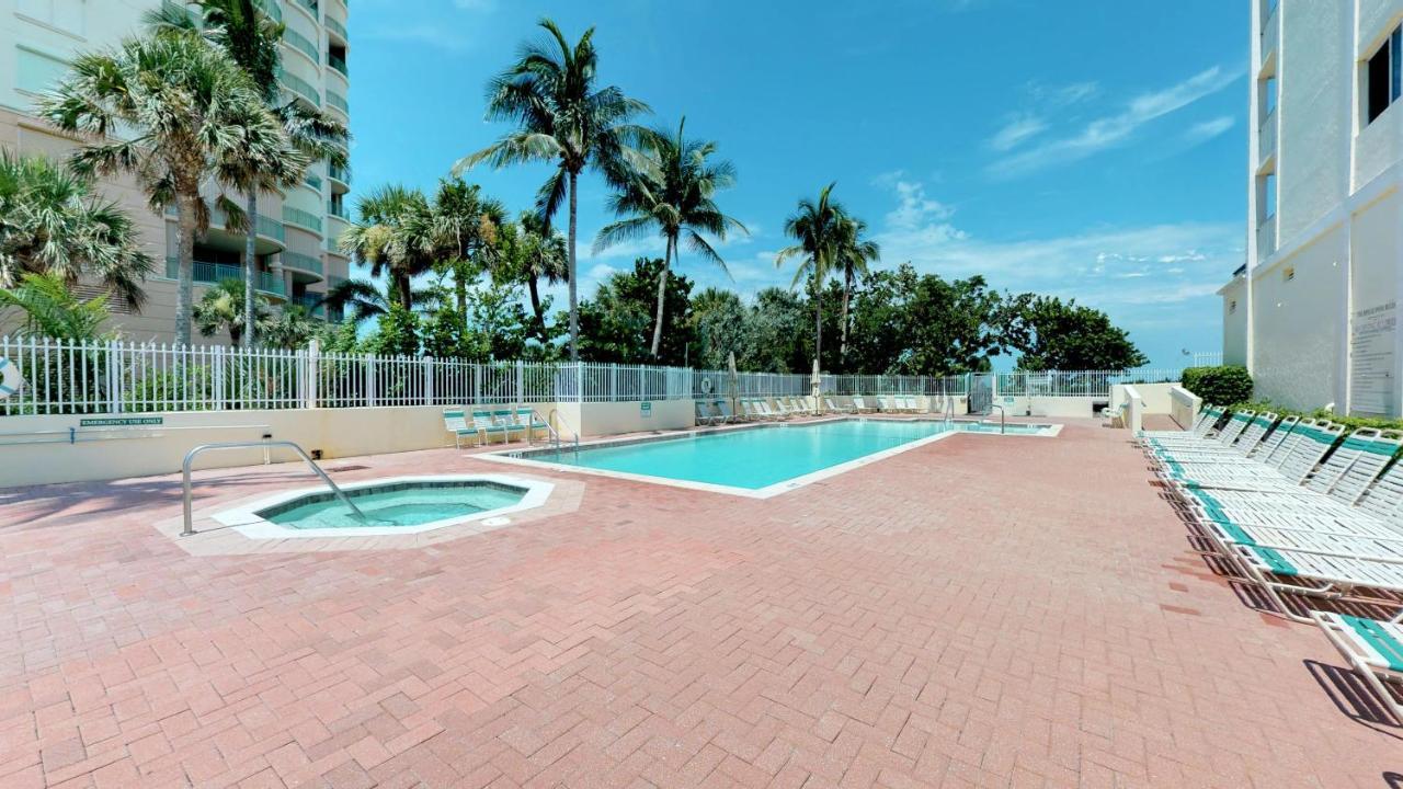 Recently Renovated Beachfront Gem In Paradise! Marco Island Zewnętrze zdjęcie